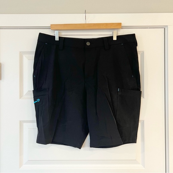 Worn once! Men's Amazon Delivery Driver Black Cargo Shorts with Teal Accent - Picture 1 of 8